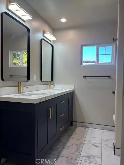 Clearlake, CA 95422,6890 Meadowbrook