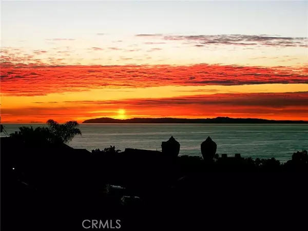 530 Temple Hills Drive, Laguna Beach, CA 92651