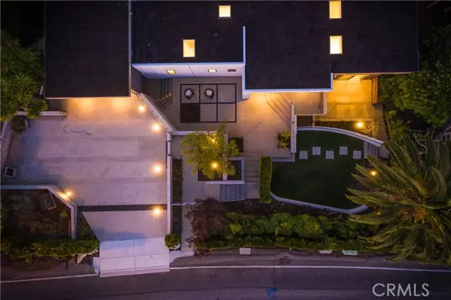 Laguna Beach, CA 92651,1395 Temple Hills Drive