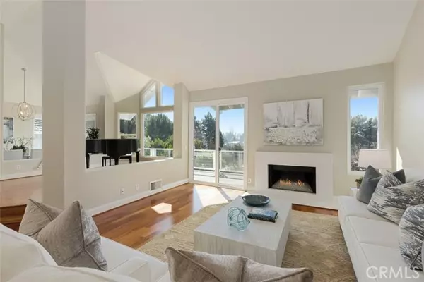 5 Northampton Court #103, Newport Beach, CA 92660