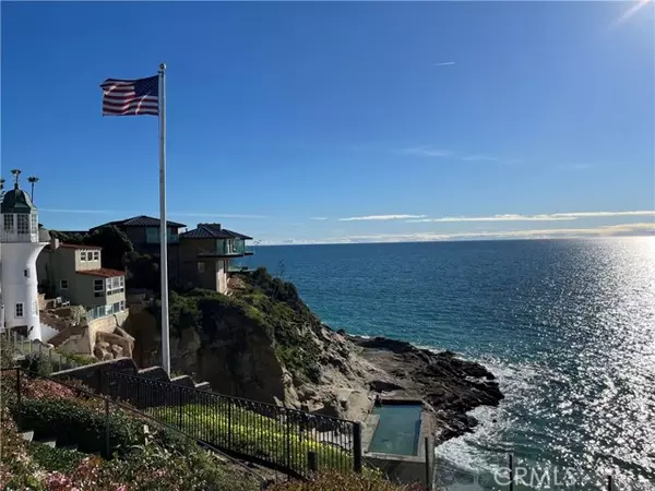 Laguna Beach, CA 92651,50 N La Senda Drive