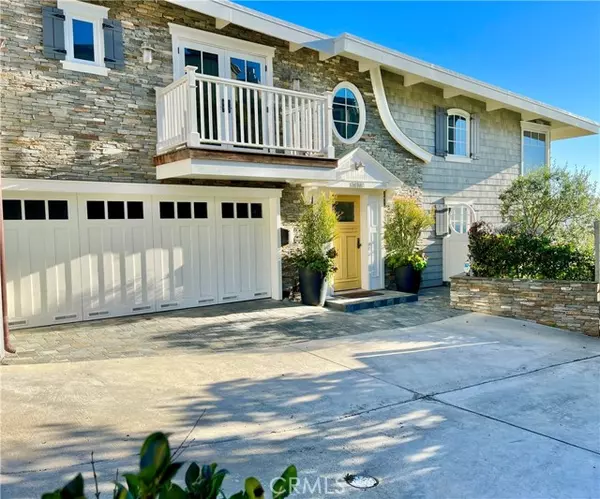 Laguna Beach, CA 92651,31678 Seacove Drive