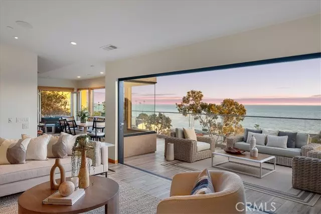 Laguna Beach, CA 92651,206 Grandview Street