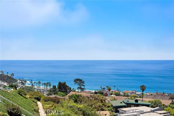 Laguna Beach, CA 92651,21662 Ocean Vista Drive #D