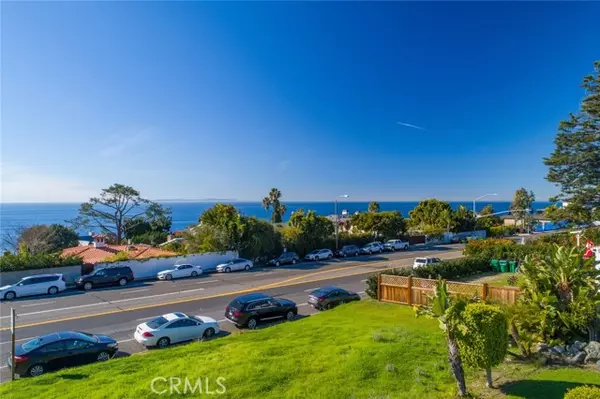 Laguna Beach, CA 92651,31532 Coast Highway