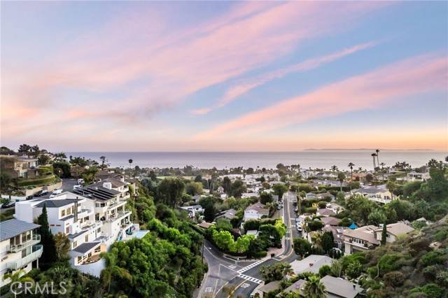 547 Temple Hills Drive, Laguna Beach, CA 92651