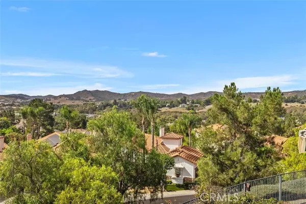 25 Princeton Trail, Laguna Hills, CA 92679