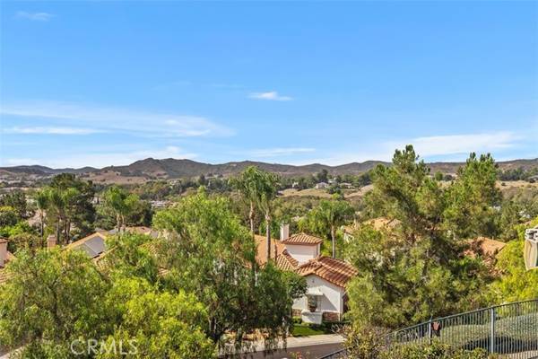 25 Princeton Trail, Laguna Hills, CA 92679