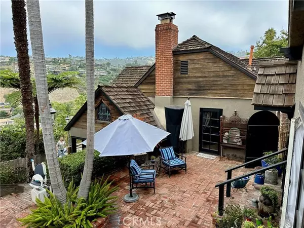 Laguna Beach, CA 92651,1048 Van Dyke Drive