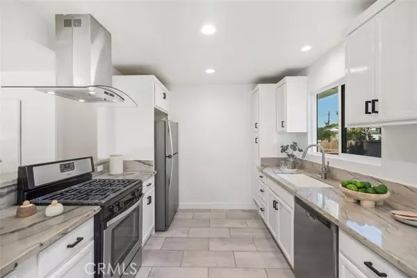 2967 Croftdon Street, Costa Mesa, CA 92626