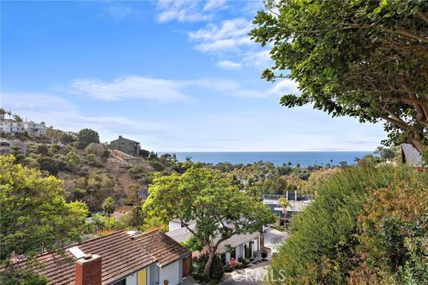 980 Meadowlark Lane, Laguna Beach, CA 92651