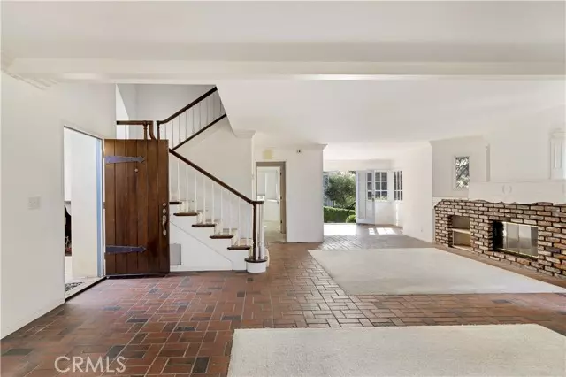 270 Moss Street, Laguna Beach, CA 92651