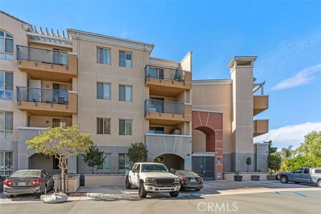 3877 Pell Place #102, San Diego, CA 92130