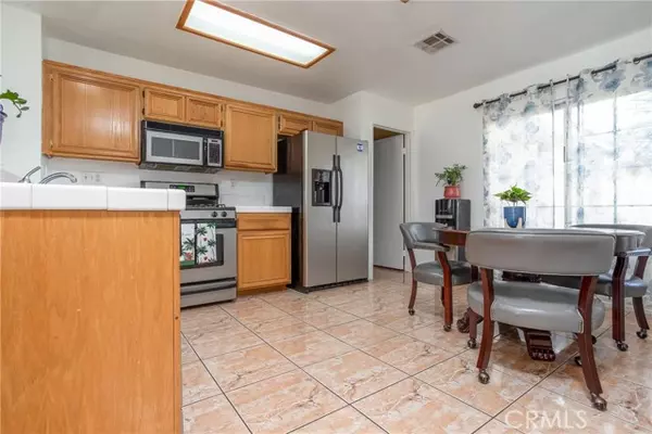 Lancaster, CA 93536,6130 W Avenue J5