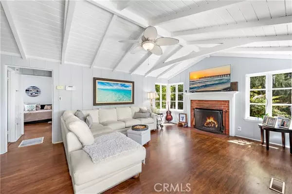 2072 Glenneyre Street, Laguna Beach, CA 92651