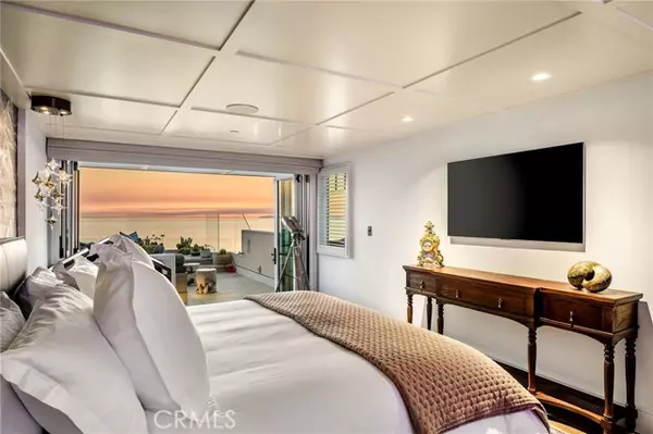 Laguna Beach, CA 92651,2040 Ocean Way