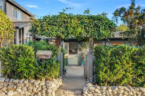 109 Cypress Drive,  Laguna Beach,  CA 92651