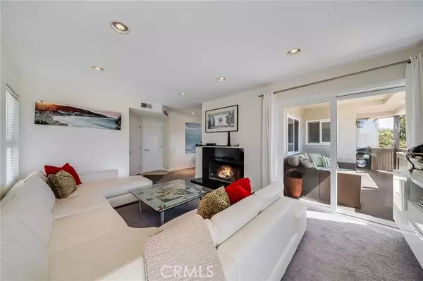 Dana Point, CA 92629,50 Corniche Drive #E