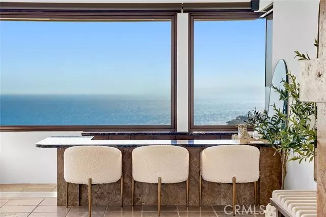 Laguna Beach, CA 92651,523 Emerald Bay