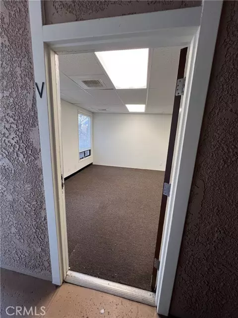 Laguna Beach, CA 92651,920 Glenneyre