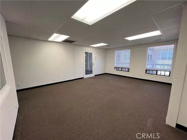 Laguna Beach, CA 92651,920 Glenneyre