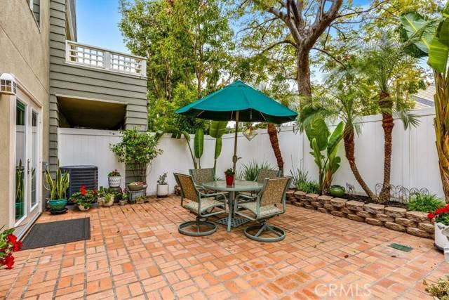 Aliso Viejo, CA 92656,15 Stoneglen #68