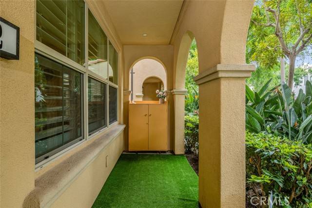 Irvine, CA 92620,102 Rose Arch #23