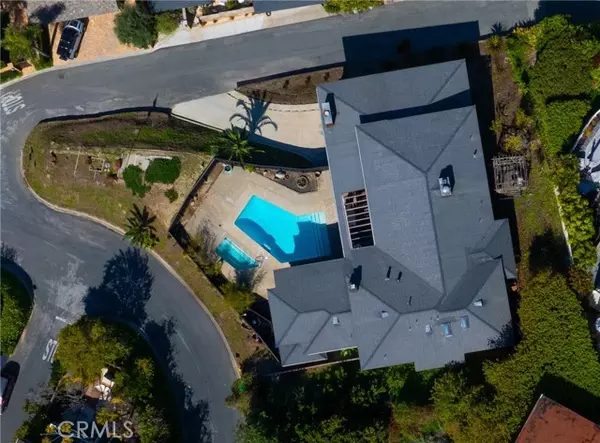 Laguna Beach, CA 92651,622 Mystic Way