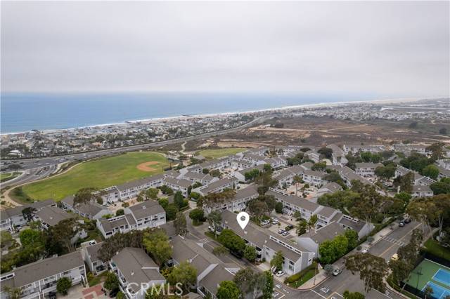 16 Barlovento Court #2, Newport Beach, CA 92663