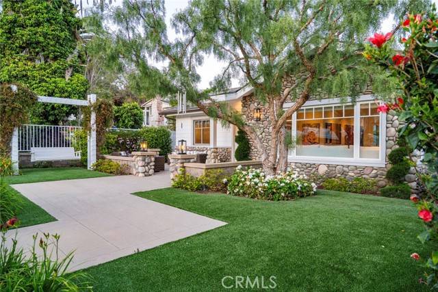 461 Poplar Street, Laguna Beach, CA 92651