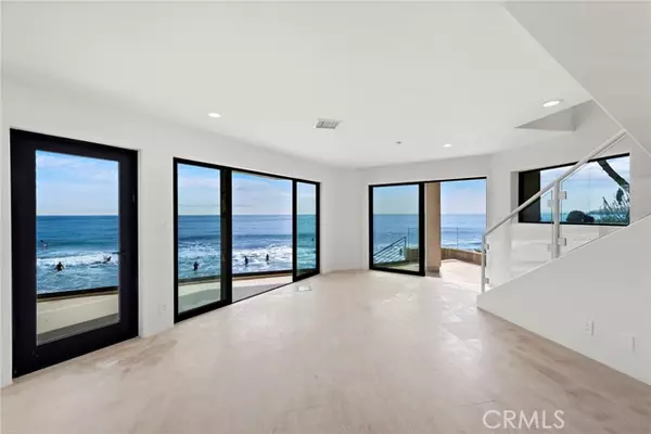 Laguna Beach, CA 92651,715 Ocean Front