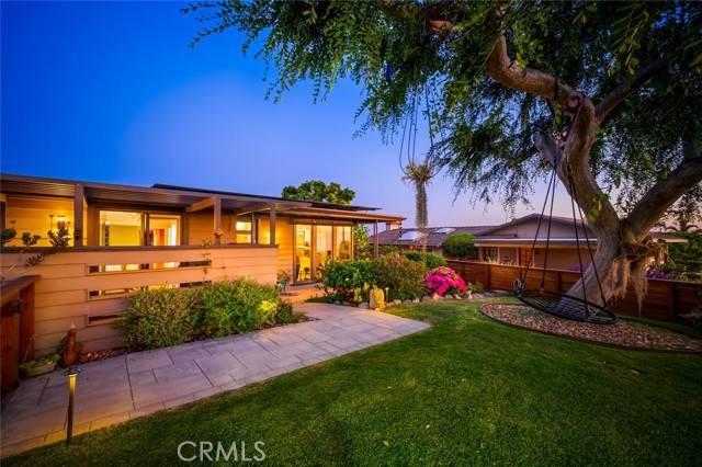 1687 Temple Hills Drive, Laguna Beach, CA 92651