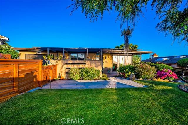 Laguna Beach, CA 92651,1687 Temple Hills Drive