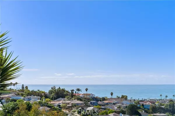 San Clemente, CA 92672,723 Avenida Presidio