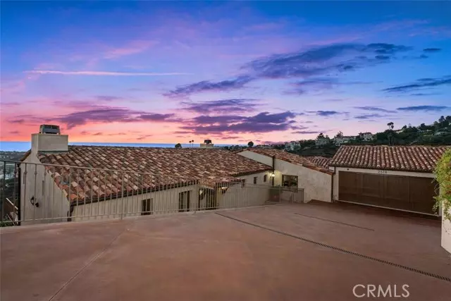 2516 Temple Hills Drive, Laguna Beach, CA 92651