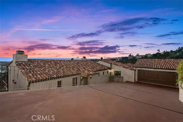 Laguna Beach, CA 92651,2516 Temple Hills Drive