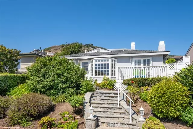 Laguna Beach, CA 92651,9 N Encino