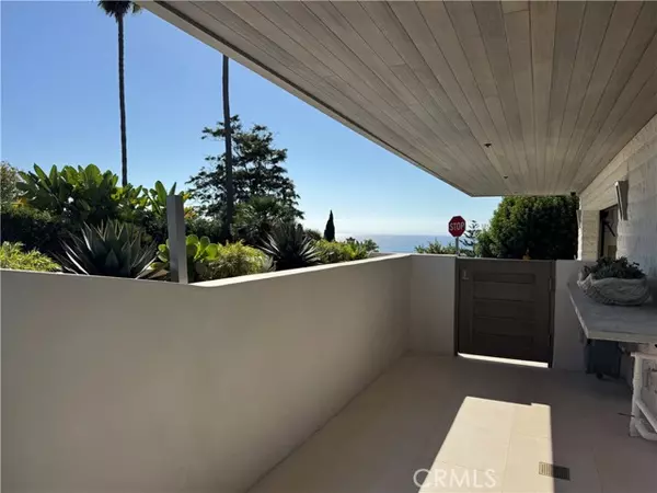 200 Alta Vista Way #B, Laguna Beach, CA 92651