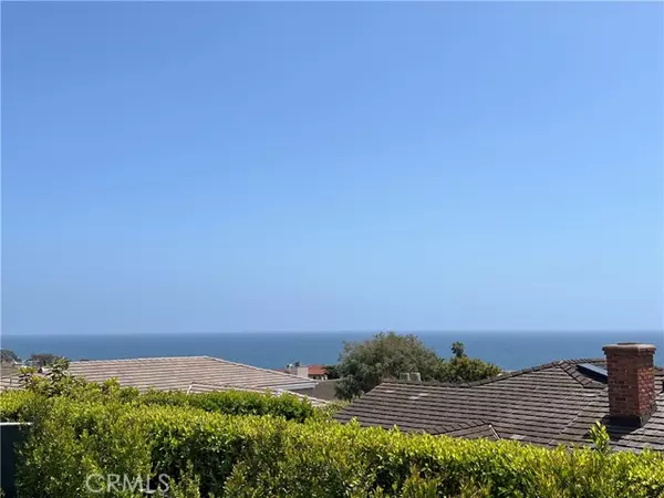 Laguna Beach, CA 92651,809 Emerald Bay