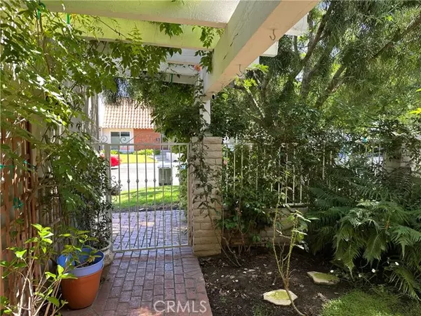 Newport Beach, CA 92660,311 Vista Suerte