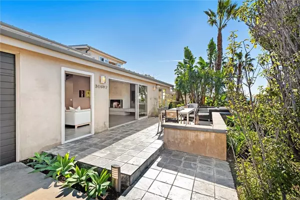 Laguna Beach, CA 92651,30692 Marilyn