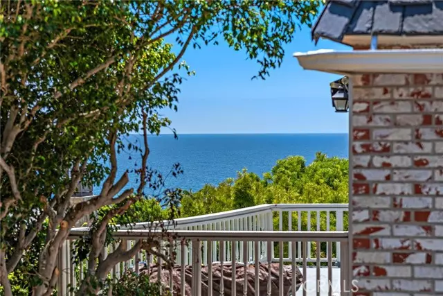 Laguna Beach, CA 92651,31672 SEA BLUFF Lane