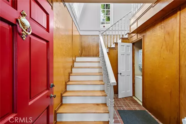 Laguna Beach, CA 92651,31672 SEA BLUFF Lane