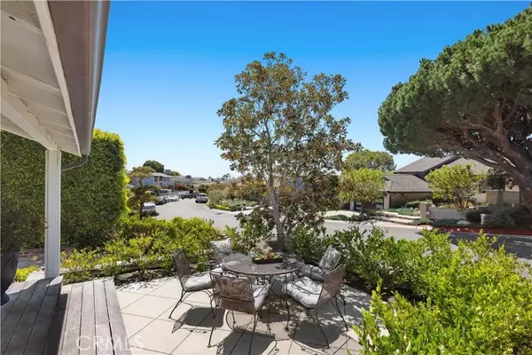 Corona Del Mar (newport Beach), CA 92625,540 De Anza Drive