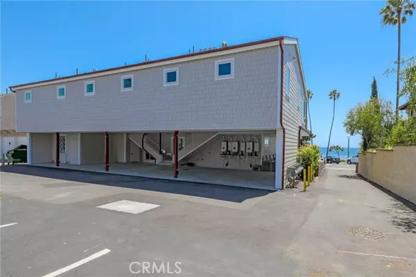 Laguna Beach, CA 92651,376 Cliff Drive #D