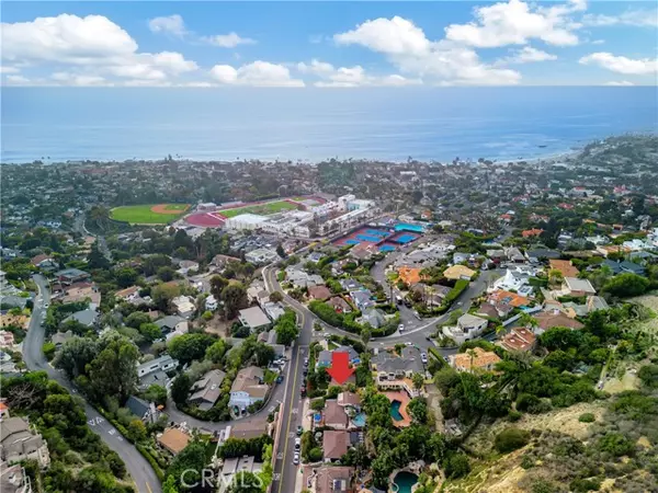 Laguna Beach, CA 92651,924 Park Avenue