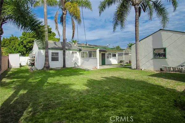 Costa Mesa, CA 92627,999 Oak Street