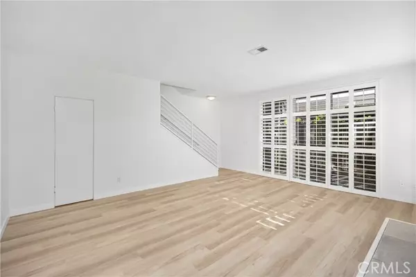 Laguna Beach, CA 92651,339 Cypress Drive