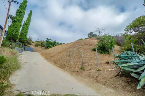 Los Angeles, CA 90065,3597 E Loma Lada Dr