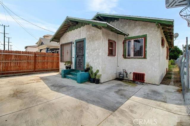 736 E 40th Place, Los Angeles, CA 90011